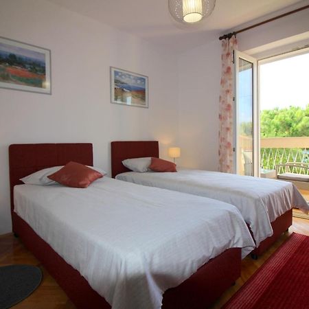 Apartment Agata In City Center Porec Bagian luar foto
