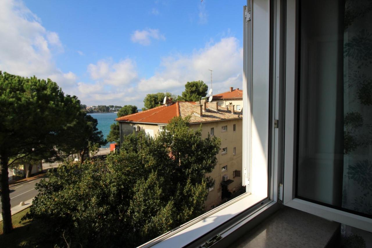 Apartment Agata In City Center Porec Bagian luar foto