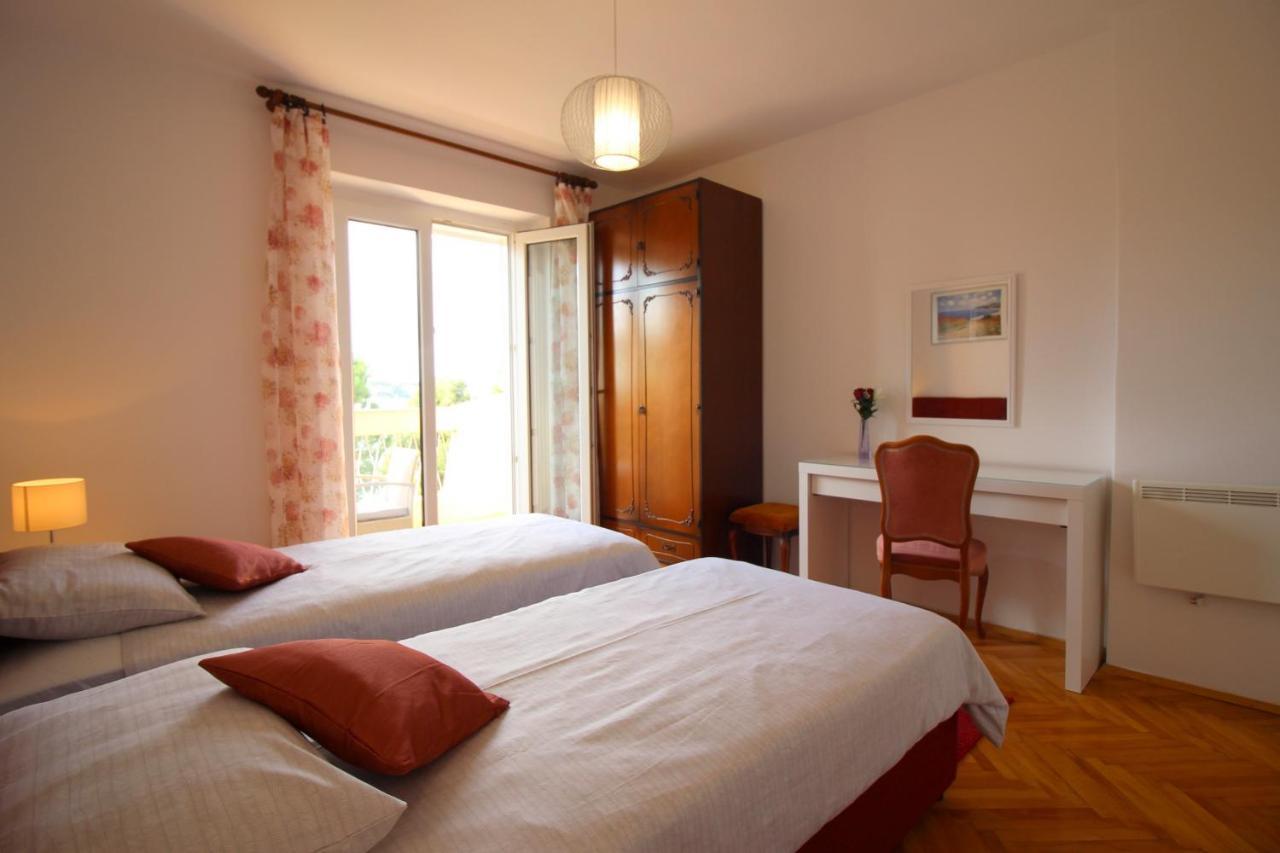 Apartment Agata In City Center Porec Bagian luar foto